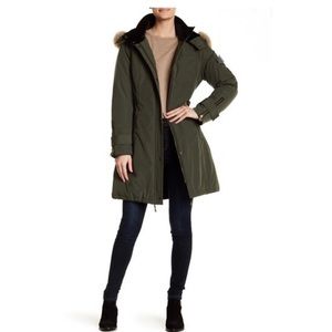 NWOT• PENDLETON Coyote Fur Trim Down Parka